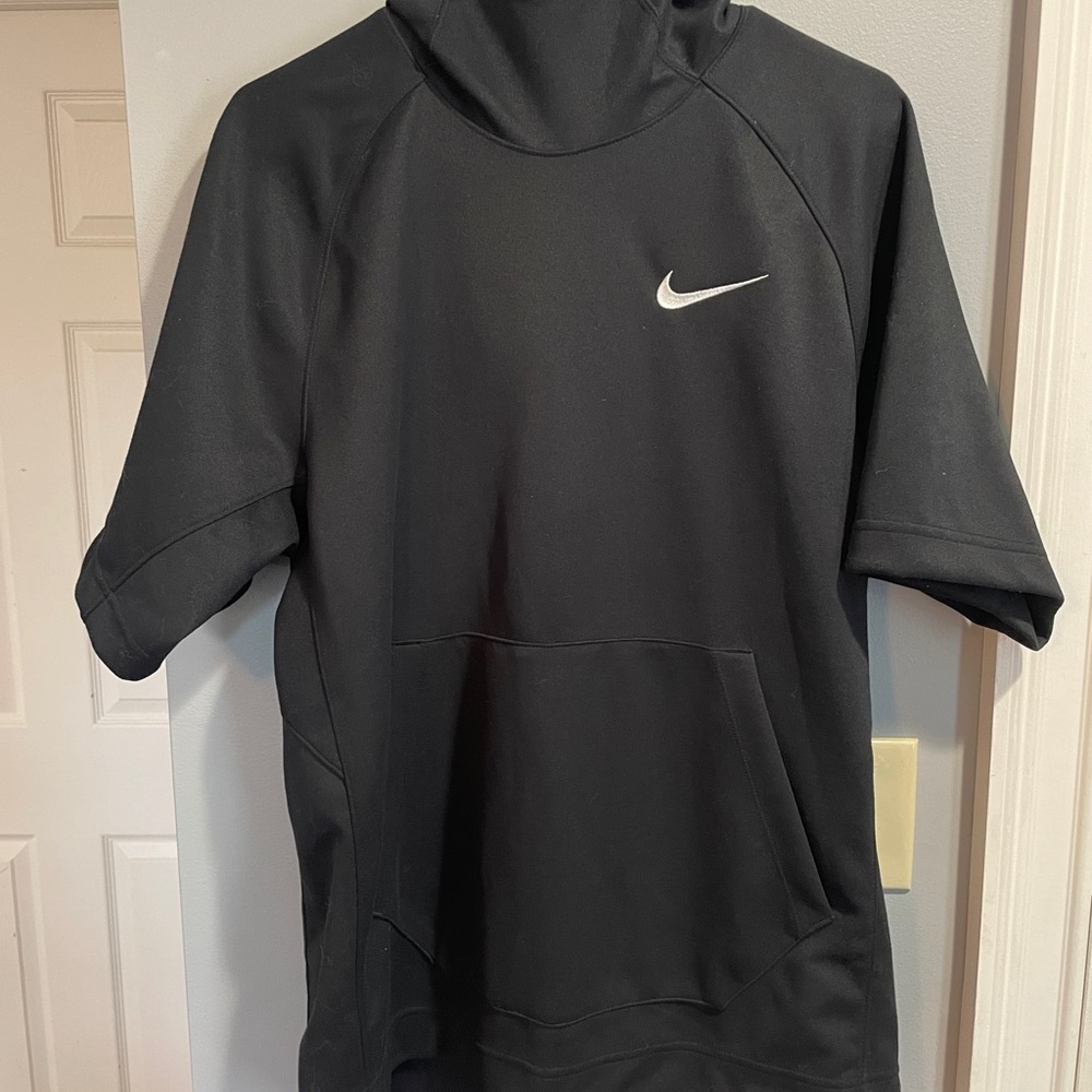 Nike short sleeve men’s medium dry fit athletic hoodie